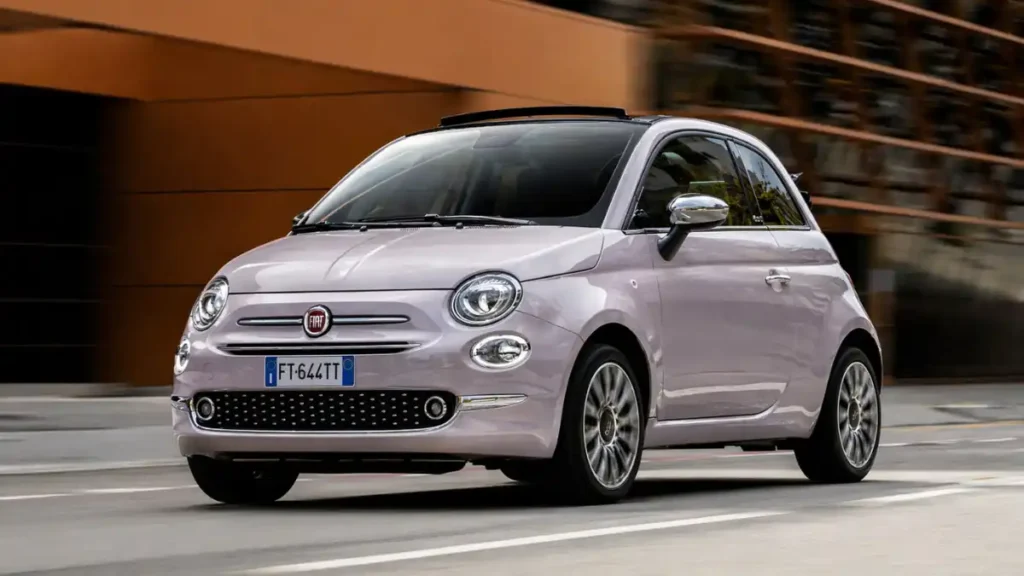 Immagine di una Fiat 500 Hybrid